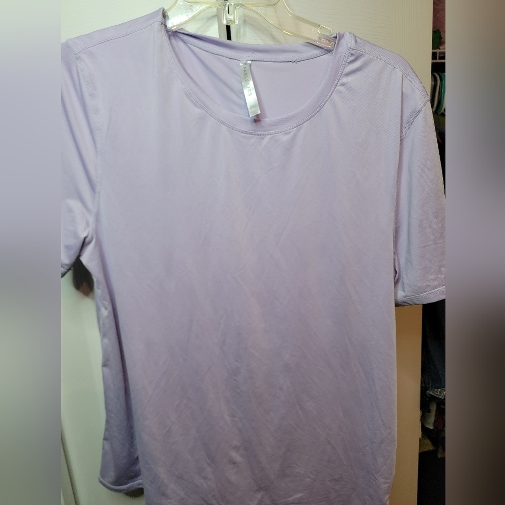 ♡Fabletics Lavender‎ Women's Activewear Top Size XXL C-19